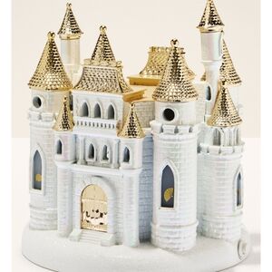 Bath & Body Works Disney Princess Light-up Castle 3-Wick Candle Pedestal